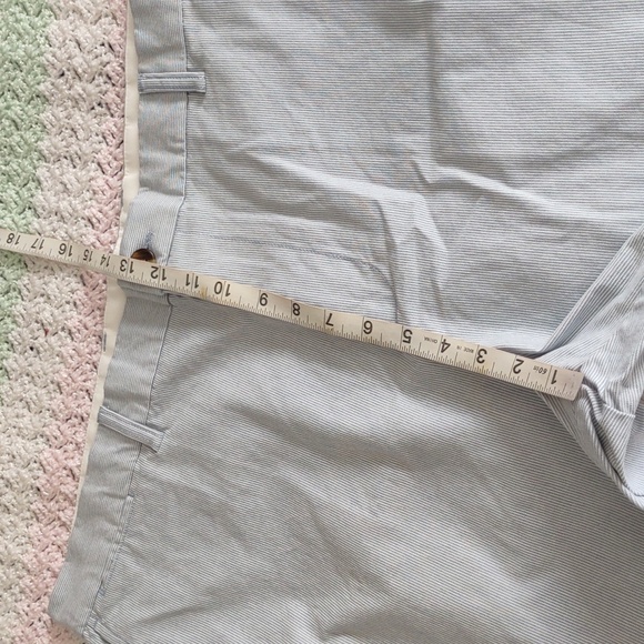 NWT Old Navy Size 40 Blue Stripe Ultimate Slim Built In Flex Shorts - Picture 12 of 16